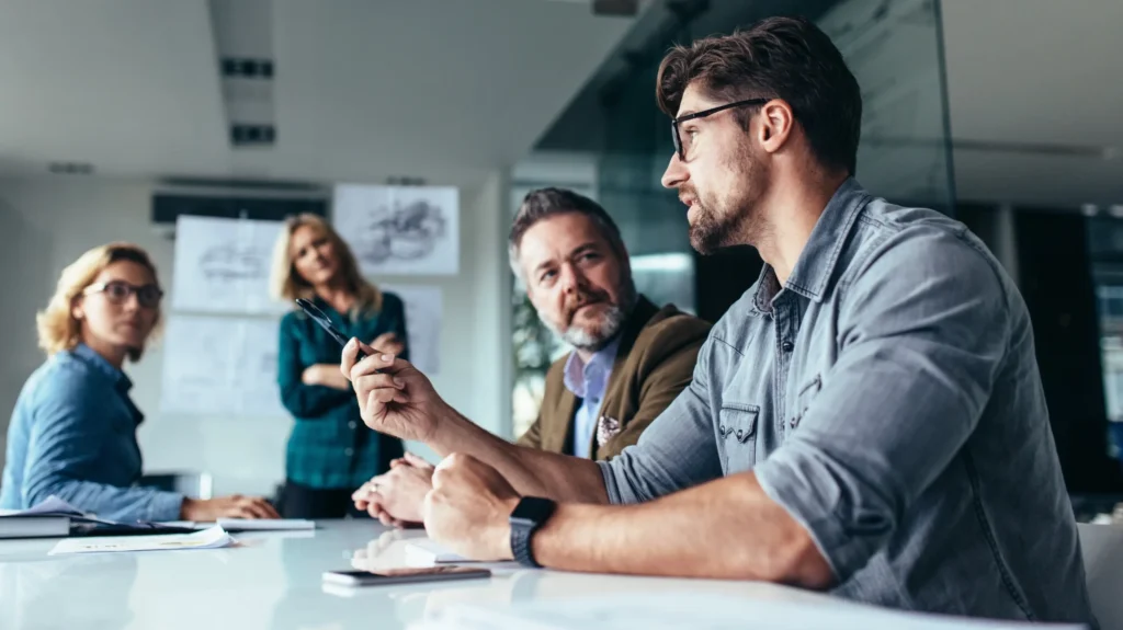 Besprechung zur IT Infrastruktur und Netzwerktechnik für Unternehmen